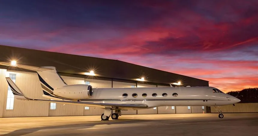 Gulfstream GV (2001) — N626JE