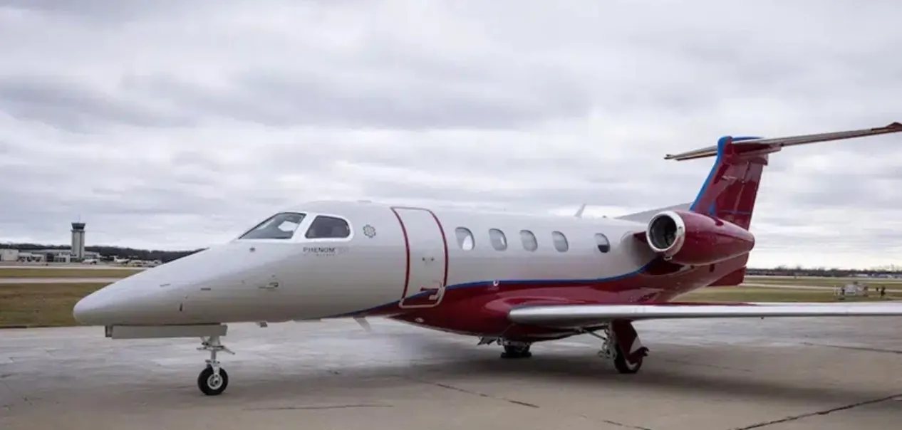 Embraer Phenom 300 (2017) — N631AD
