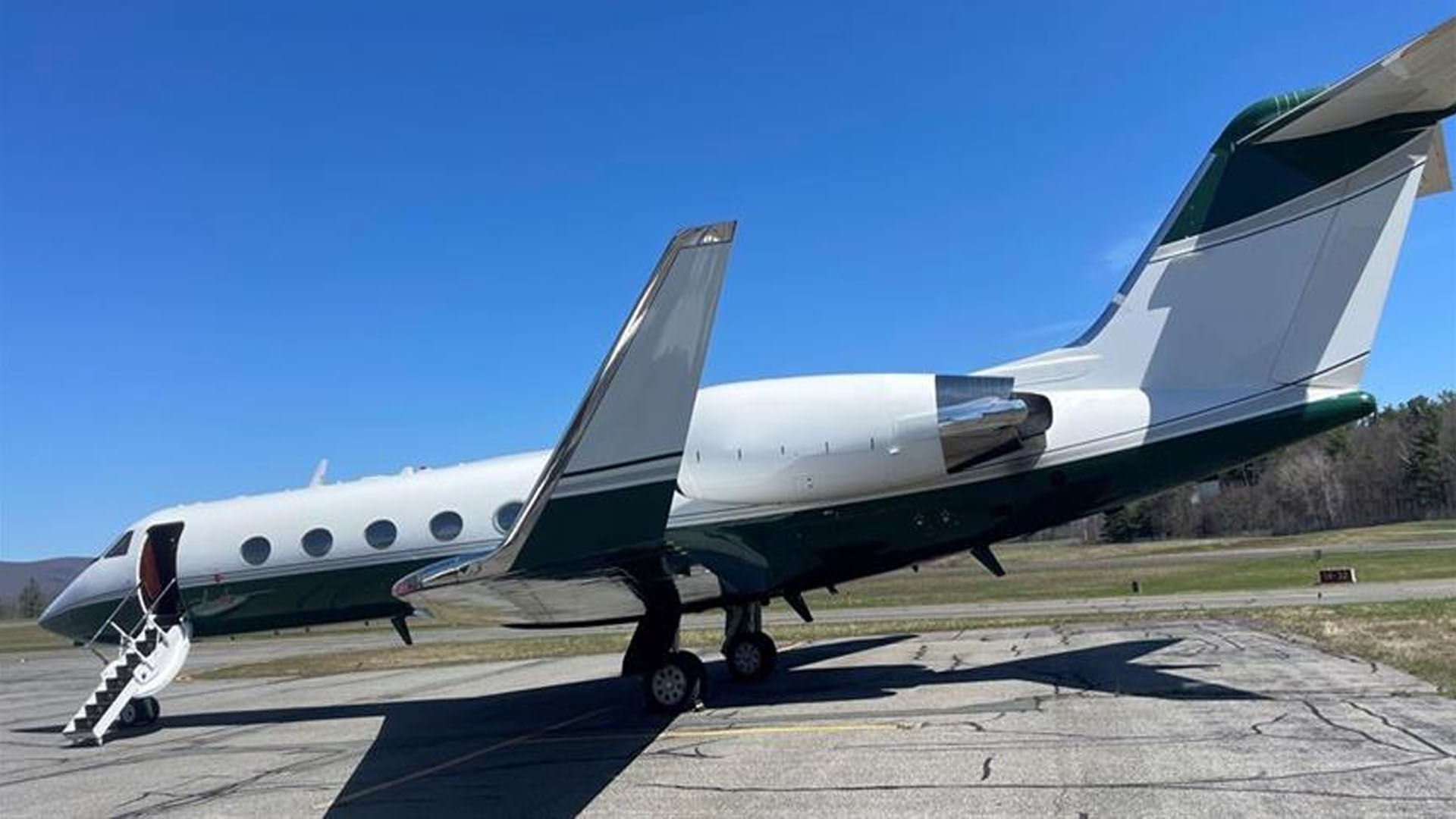 Gulfstream GIV (1995) — N63ES