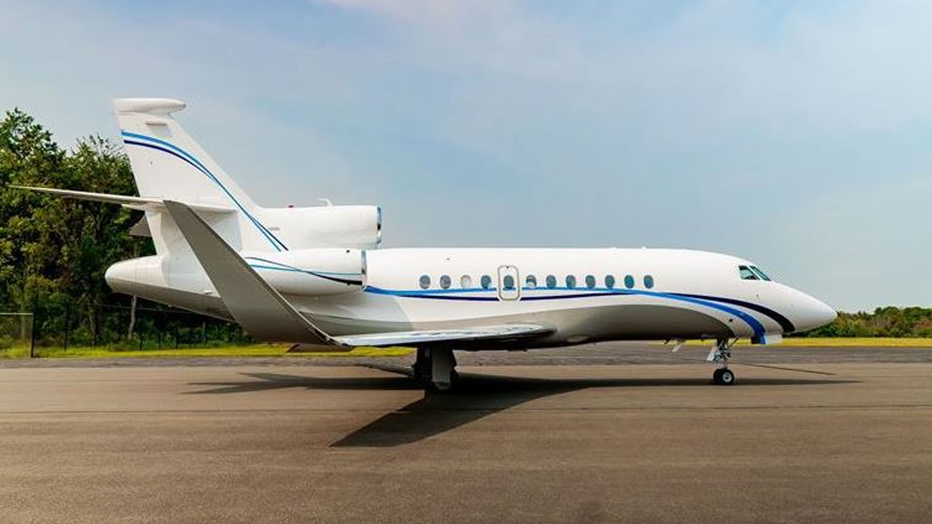 Dassault Falcon 900 (2013) — N711TQ