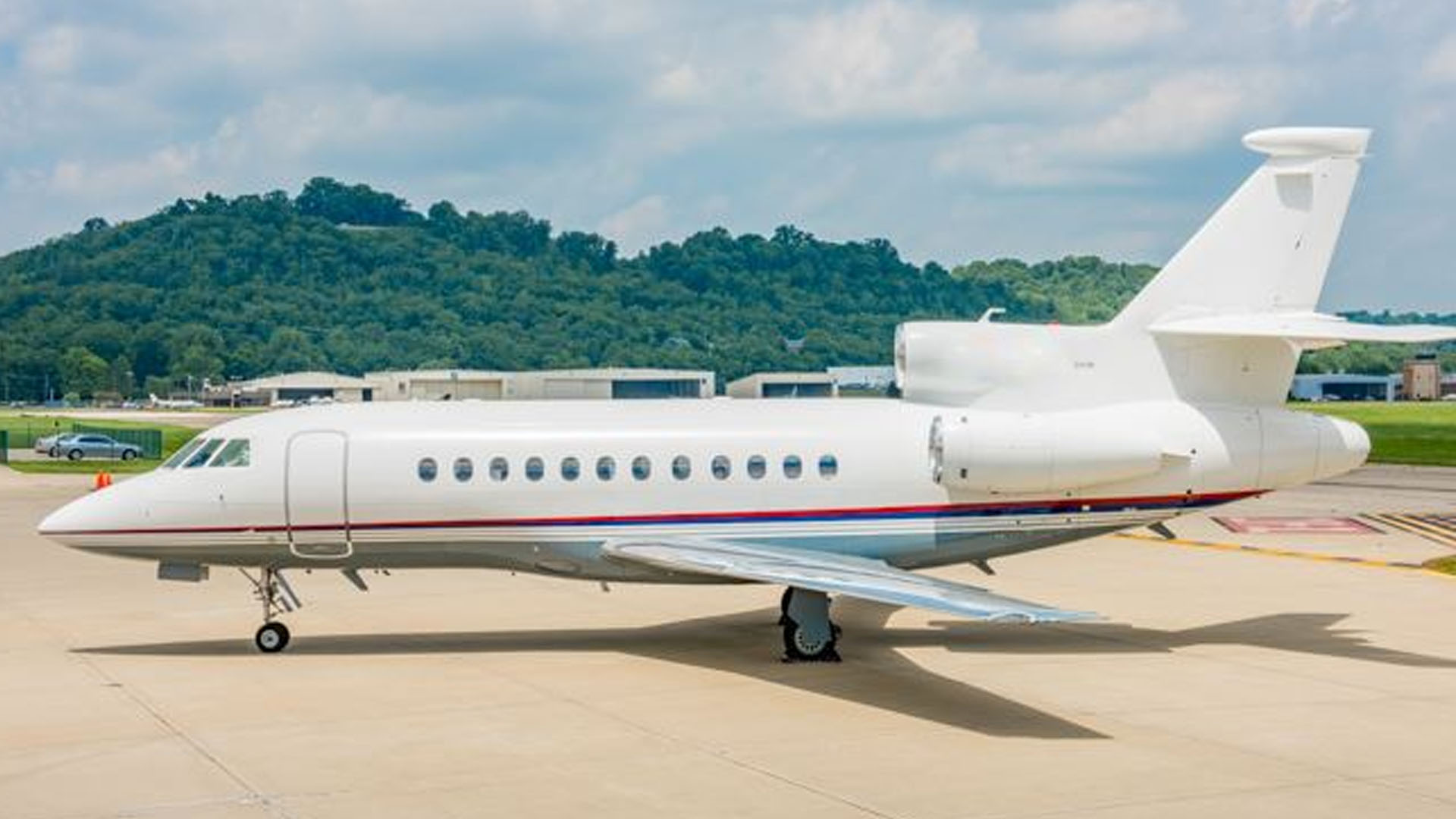 Dassault Falcon 900 (2007) — N718MM