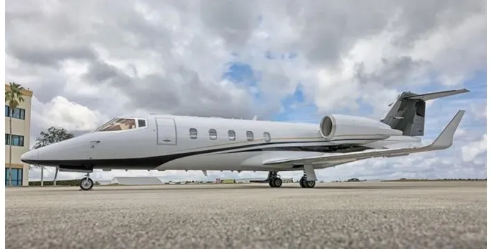 Learjet 60 — N722BD