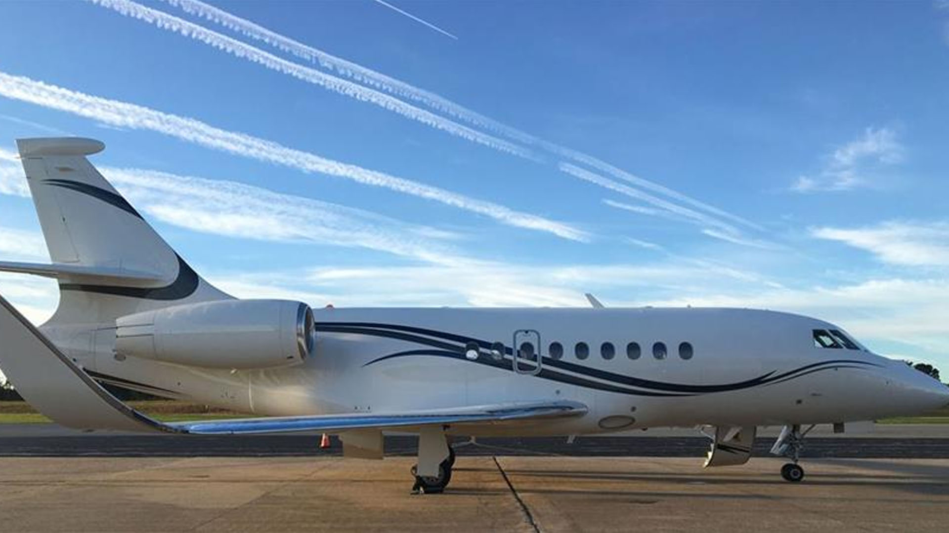 Dassault Falcon 2000EX (2014) — N771HM
