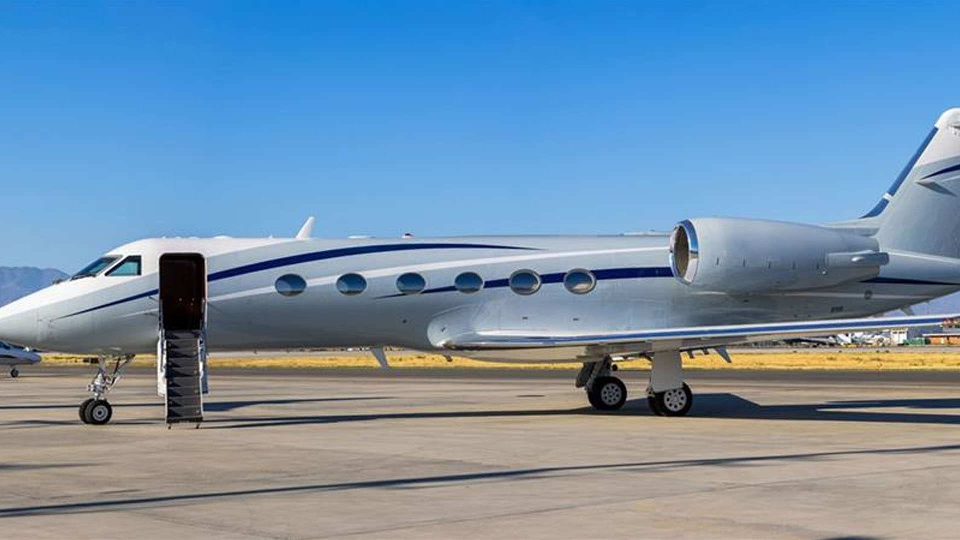 Gulfstream GIV (1998) — N77FK