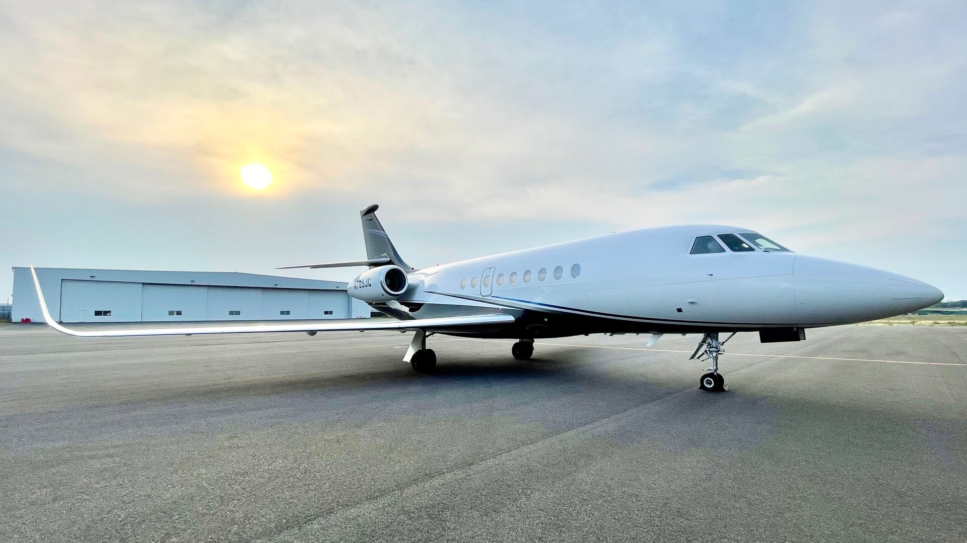 Dassault Falcon 2000EX (2007) — N789JC