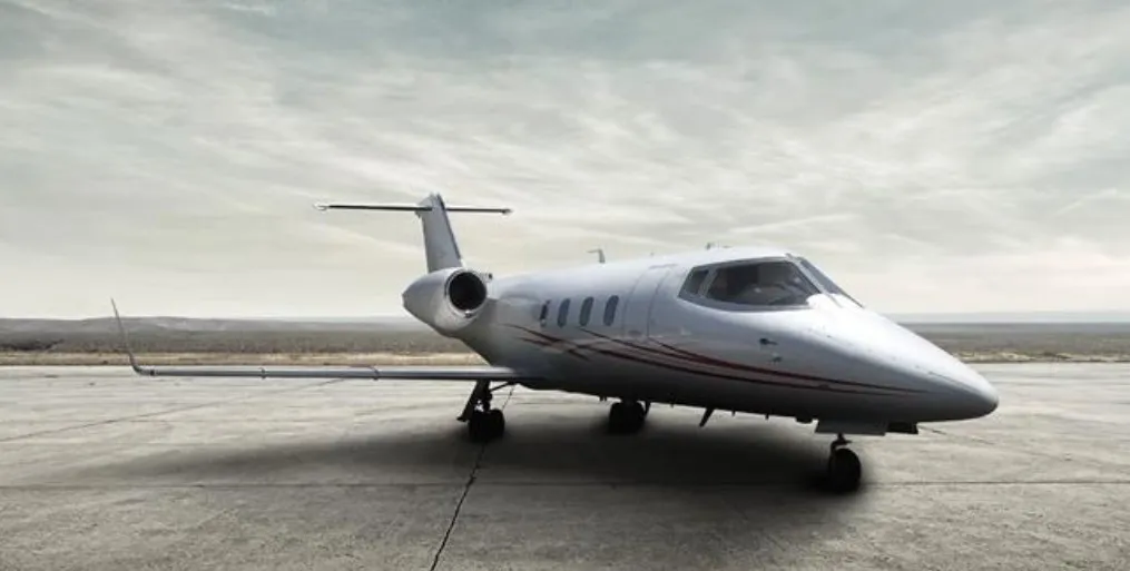 Bombardier Learjet 55 — N805PC