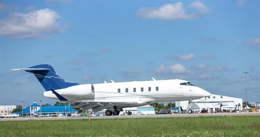 Bombardier Challenger 350 (2022) — N90LG