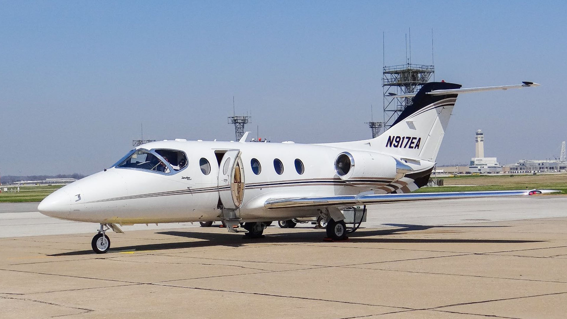 Beechjet 400A — N917EA