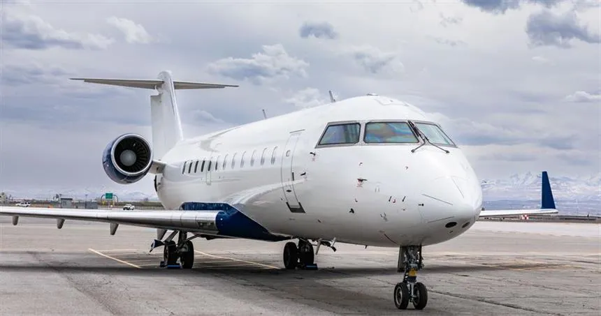 Bombardier Challenger 850 (2005) — N931EV
