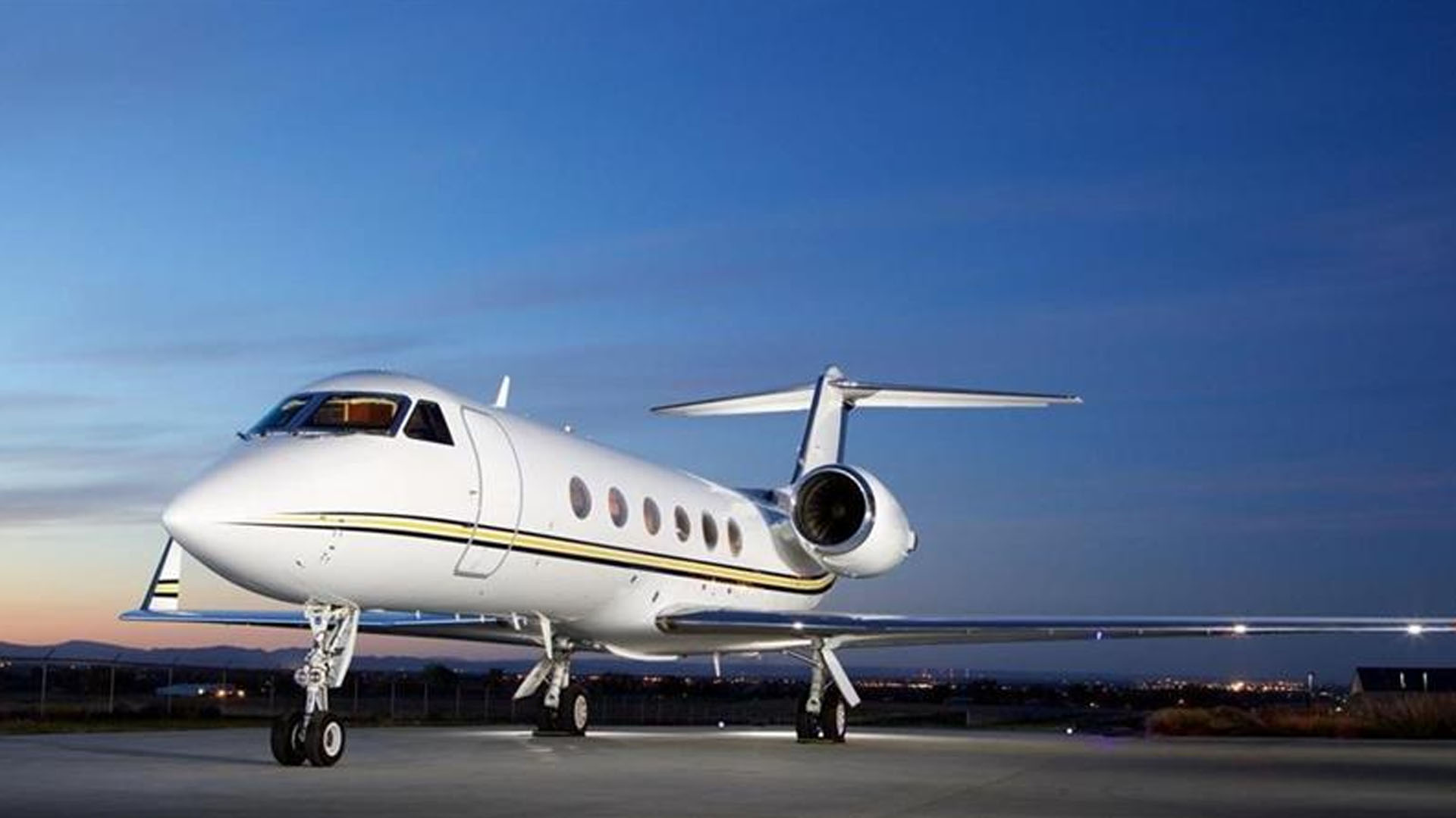 Gulfstream GIV (1993) — N958BX