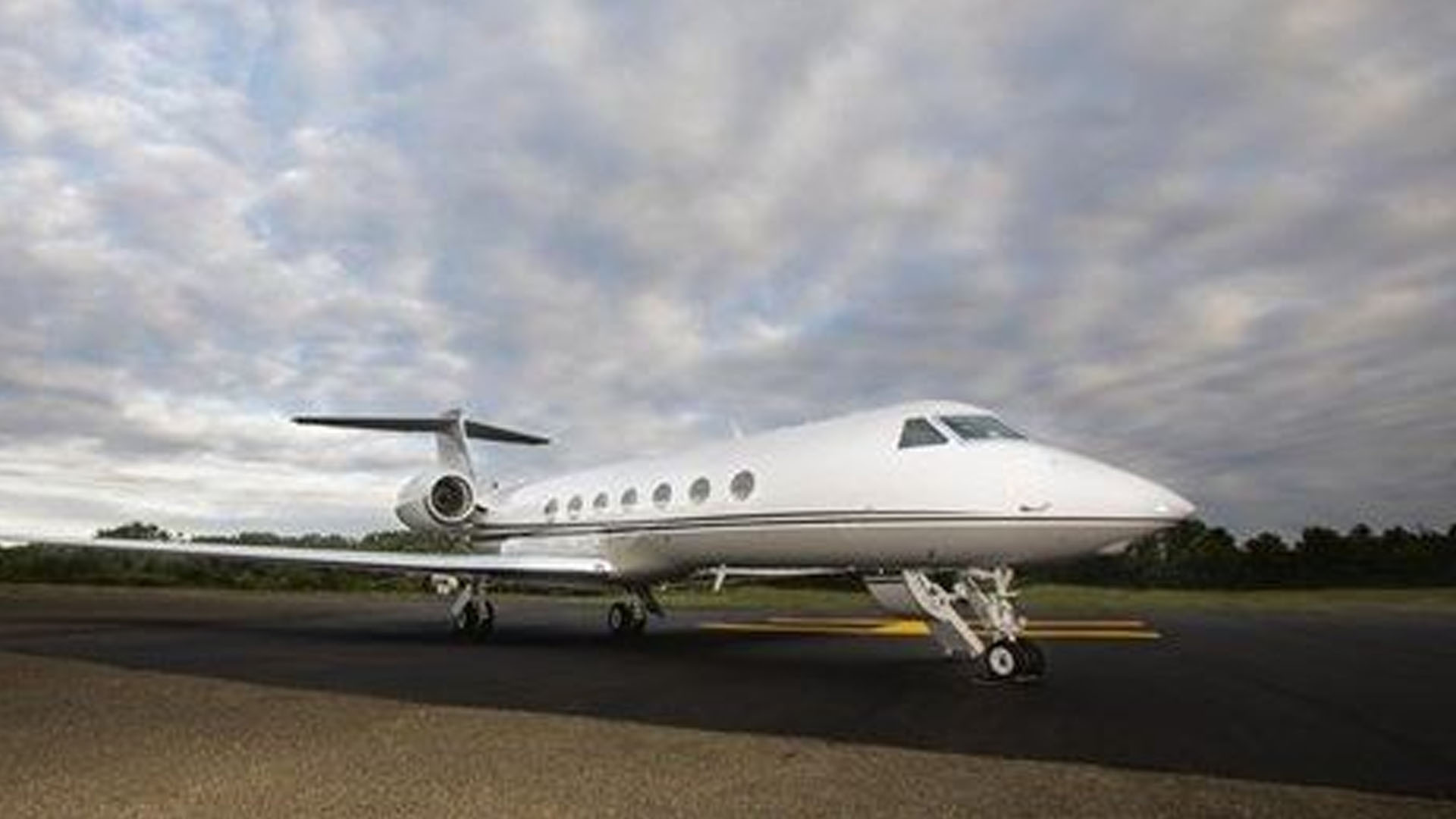 Gulfstream GV (1998) — N970BG