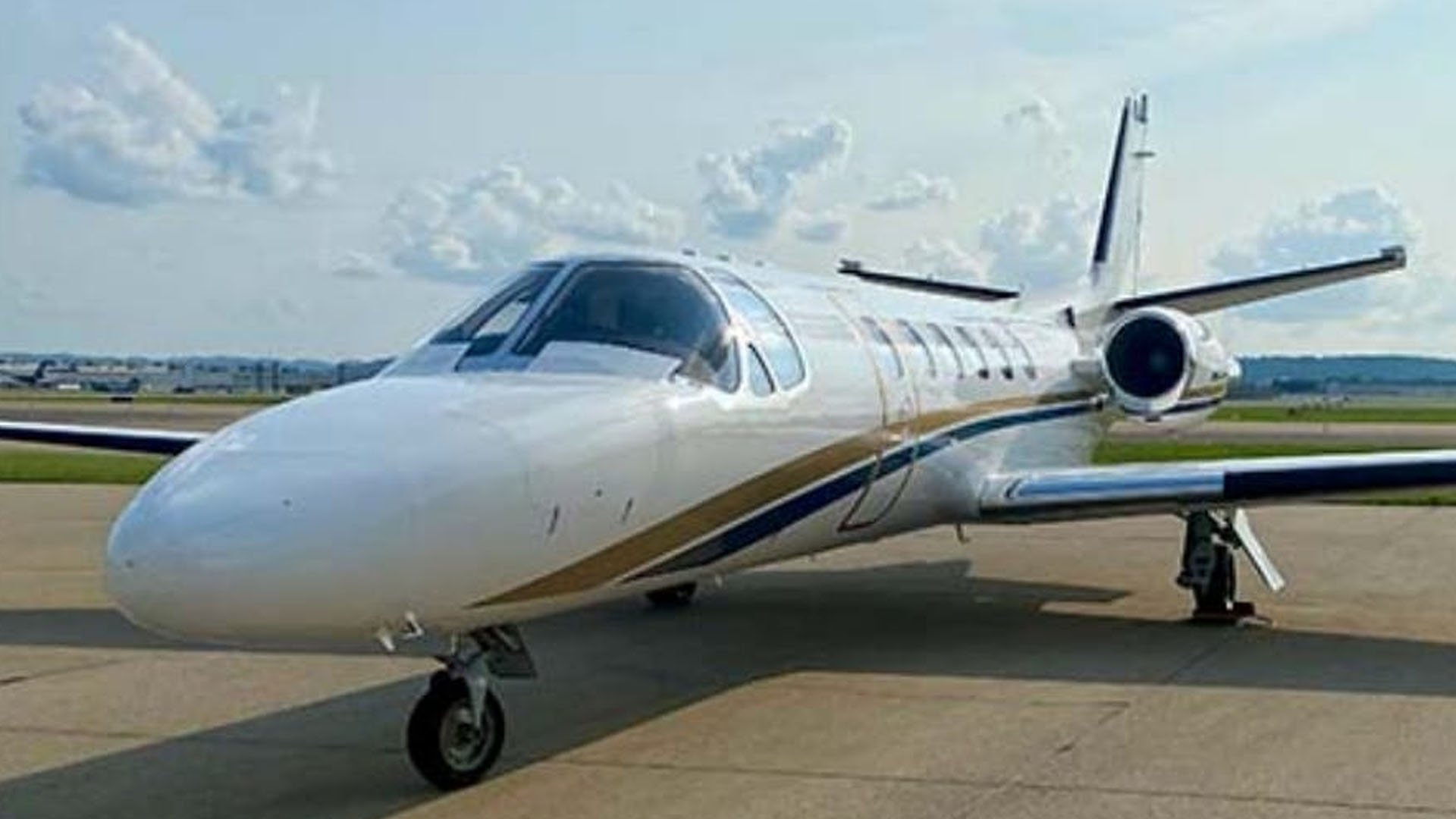 Cessna Citation II (2001) — N989AB