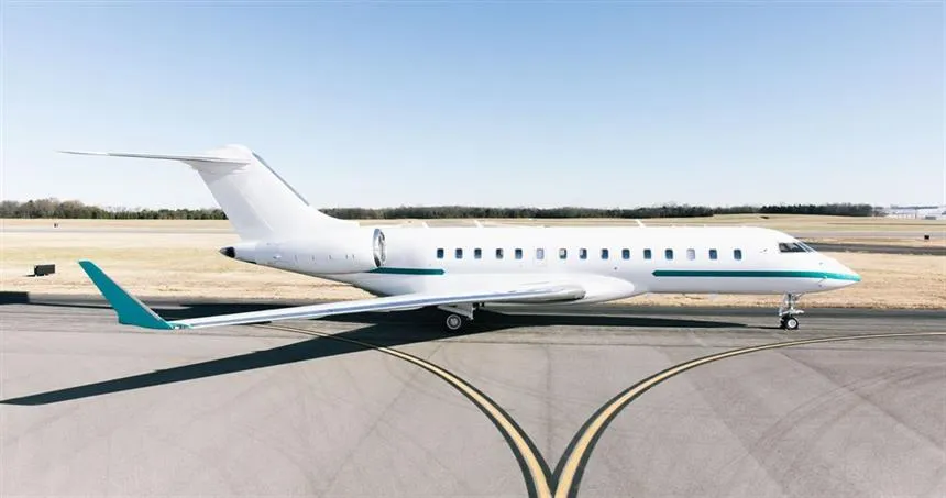 Bombardier Global 6000 (2007) — N989SF