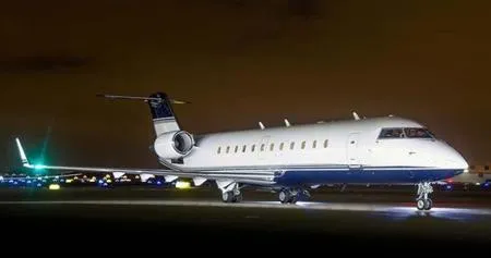 Bombardier Challenger 850 (1992) — N998CA