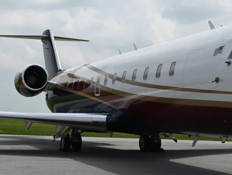 Bombardier Challenger 850 (1995) — N999YG